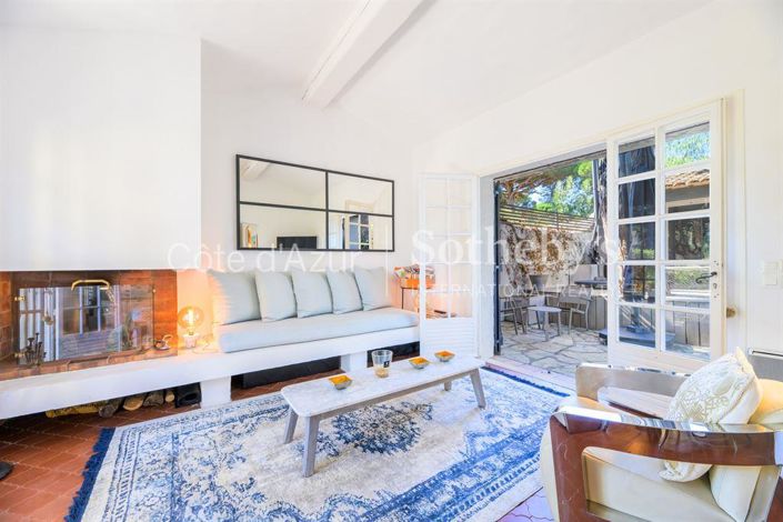 Image No.6-2 Bed House for sale