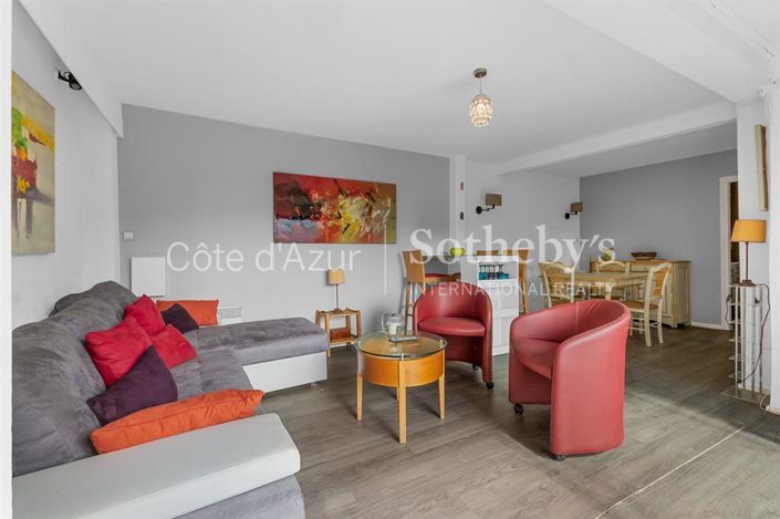 Image No.19-5 Bed Property for sale