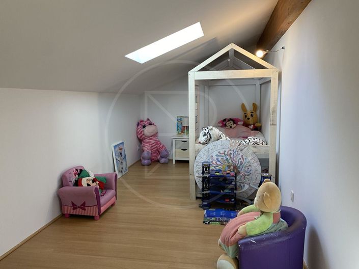 Image No.5-3 Bed House for sale