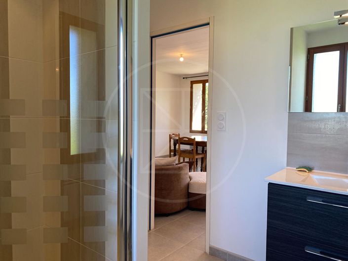 Image No.8-3 Bed House for sale