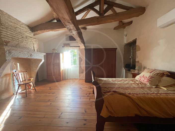 Image No.10-2 Bed House for sale