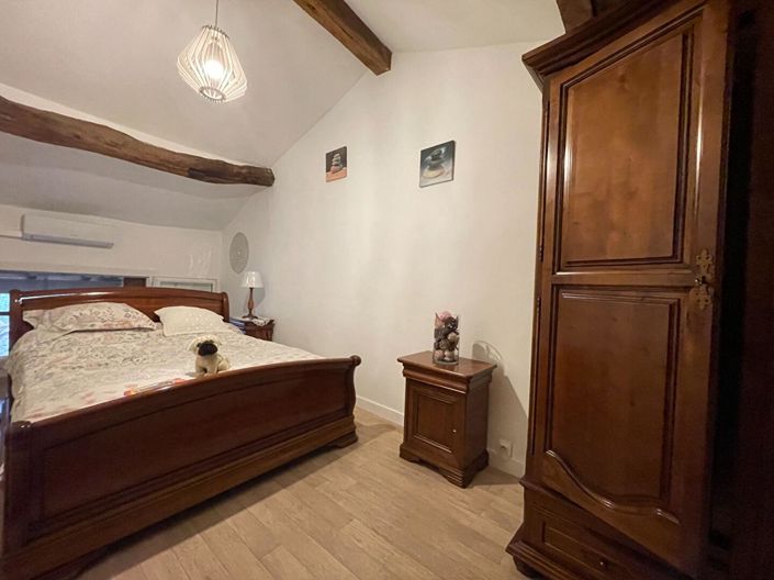 Image No.12-2 Bed House for sale