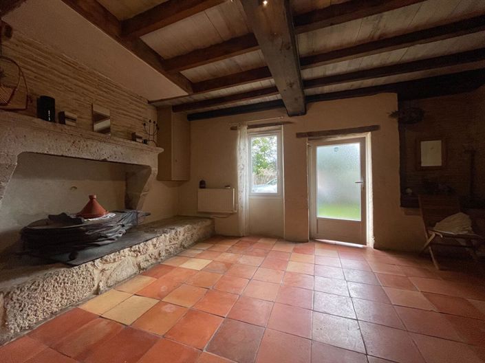 Image No.5-2 Bed House for sale