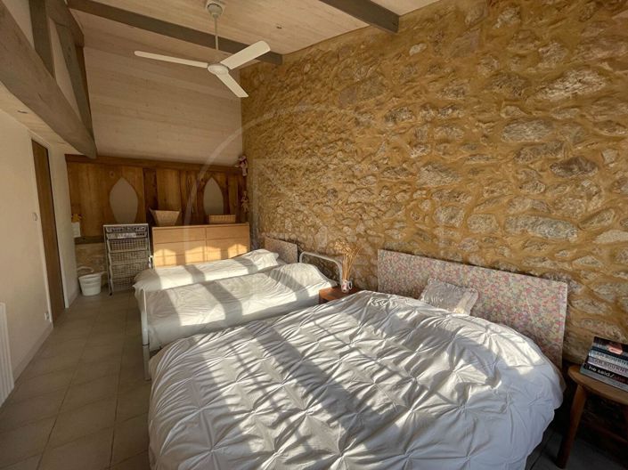 Image No.10-4 Bed House for sale