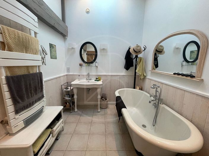 Image No.11-4 Bed House for sale