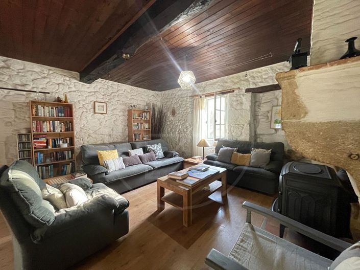 Image No.8-4 Bed House for sale