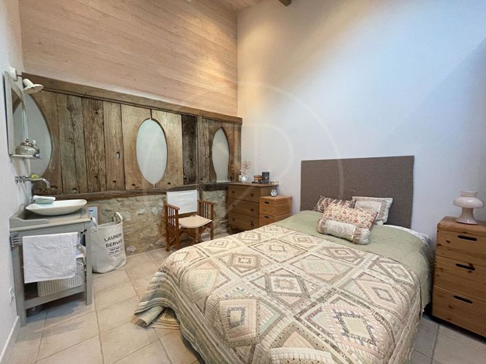 Image No.9-4 Bed House for sale