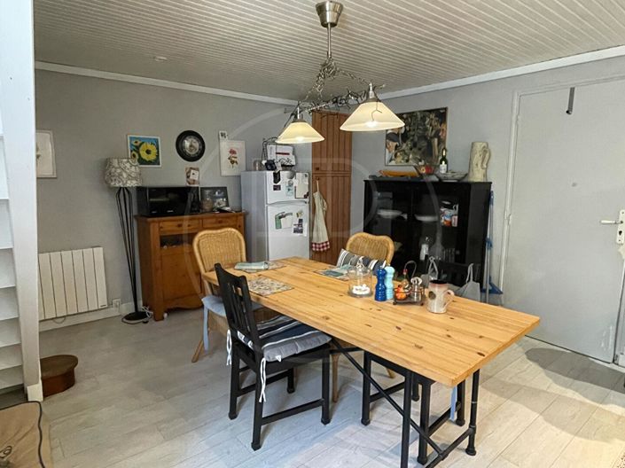 Image No.5-2 Bed House for sale