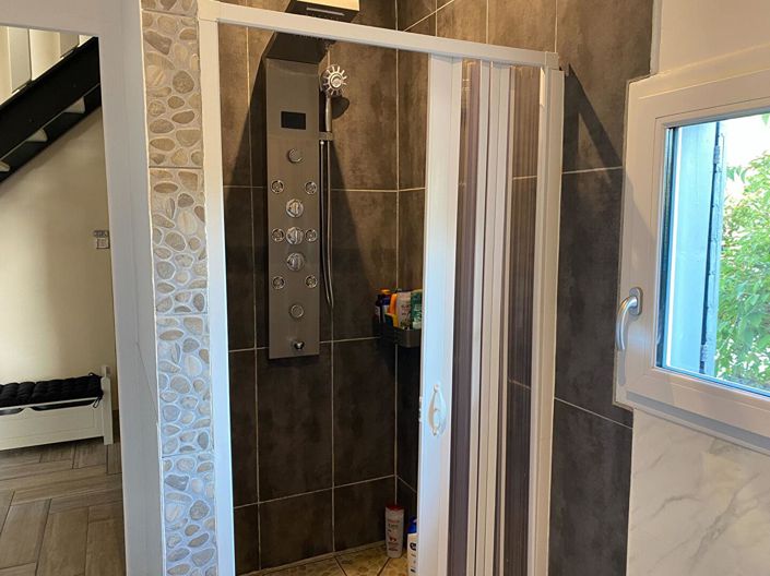 Image No.10-2 Bed House for sale