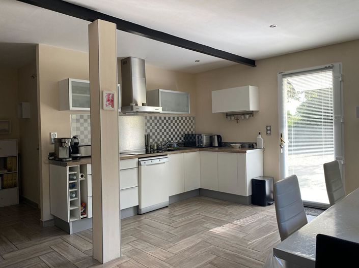 Image No.5-2 Bed House for sale