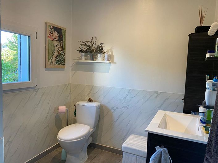 Image No.9-2 Bed House for sale