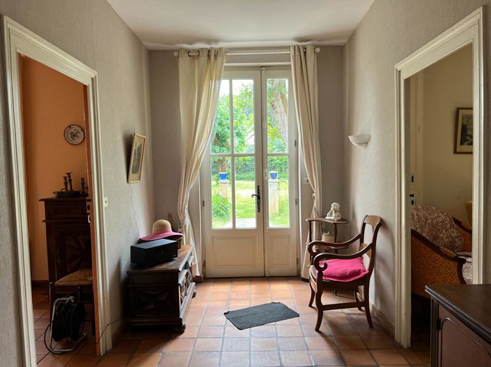 Image No.10-5 Bed House for sale