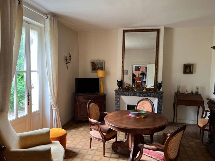 Image No.5-5 Bed House for sale