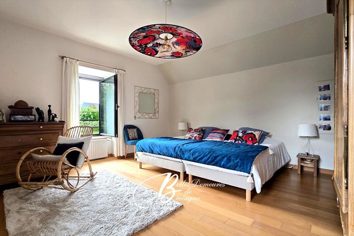 Image No.14-6 Bed House for sale