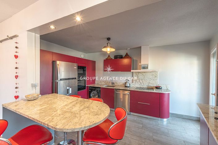 Image No.13-3 Bed Apartment for sale