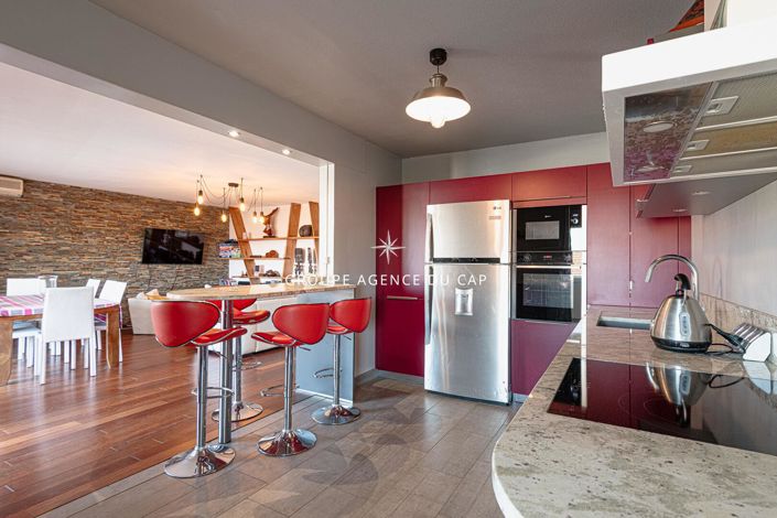 Image No.3-3 Bed Apartment for sale