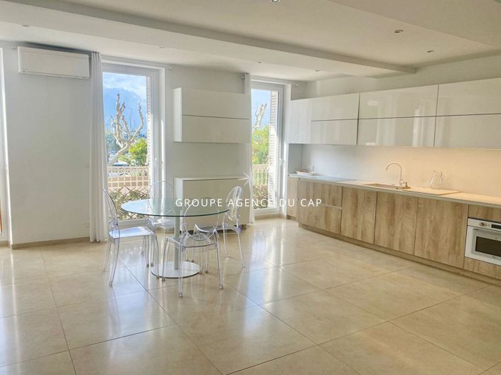 Image No.2-Appartement de 3 chambres à vendre à Saint-Raphael
