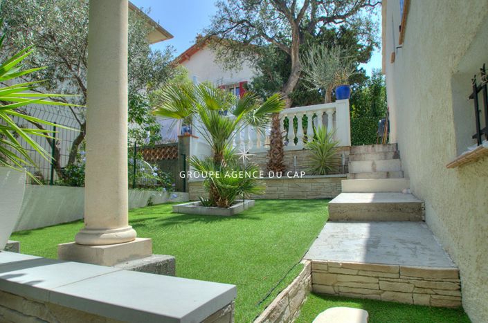 Image No.11-2 Bed House for sale