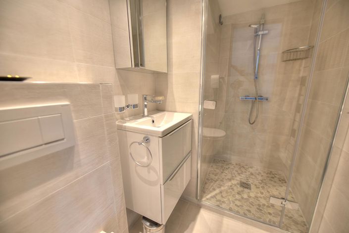 Image No.12-3 Bed House for sale