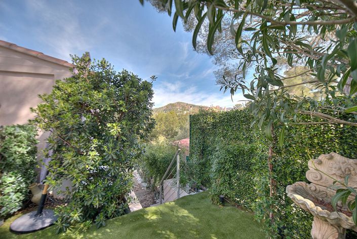 Image No.17-3 Bed House for sale