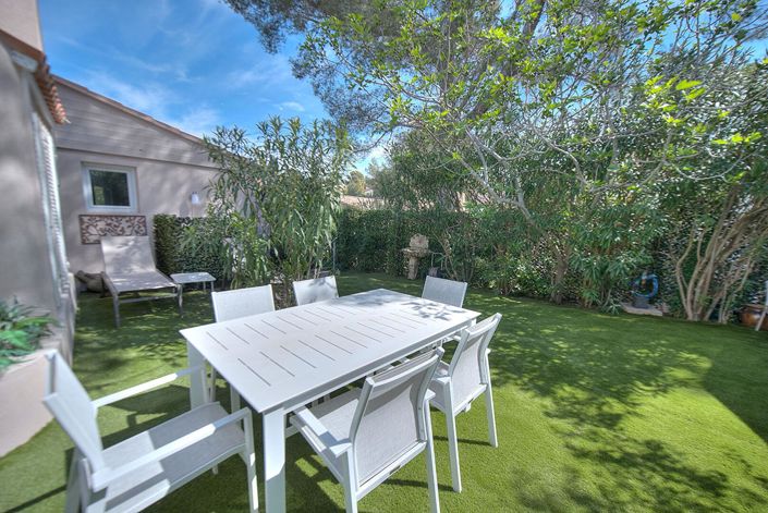 Image No.3-3 Bed House for sale