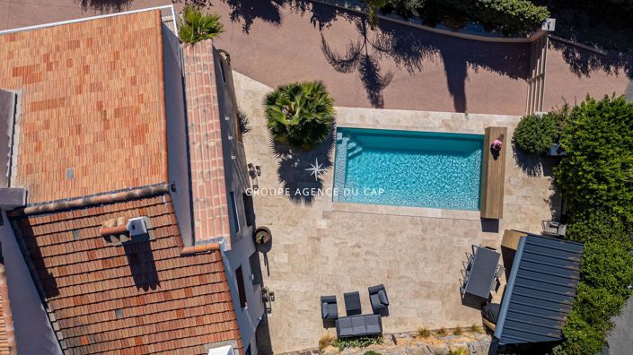 Image No.17-6 Bed House for sale