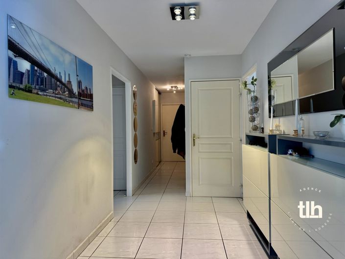 Image No.11-3 Bed Apartment for sale