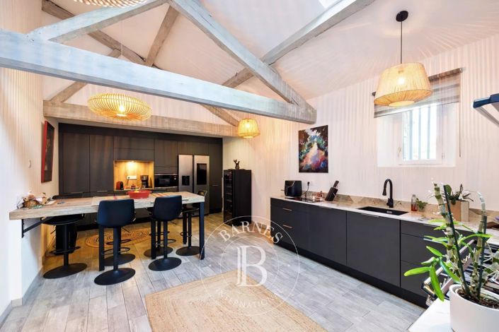 Image No.14-10 Bed House for sale