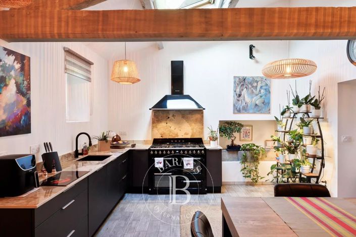 Image No.15-10 Bed House for sale