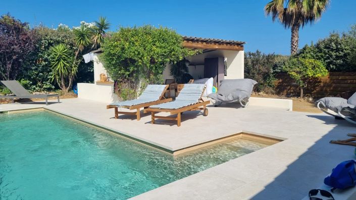 Image No.2-4 Bed House for sale