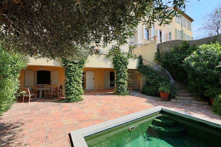 Image No.2-6 Bed House for sale