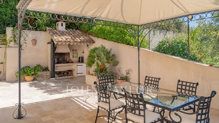 Image No.4-6 Bed House for sale