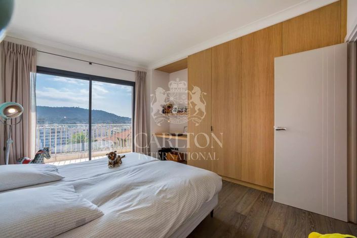Image No.8-Propriété de 2 chambres à vendre à Cannes