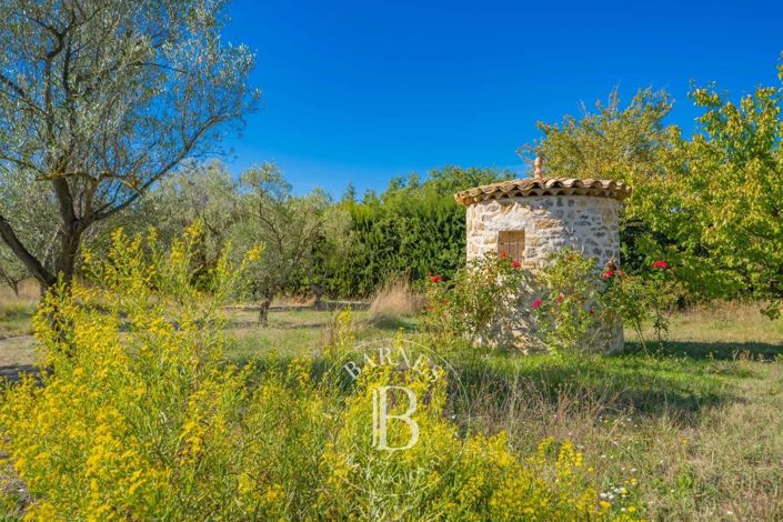 Image No.17-6 Bed House for sale