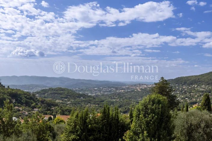 Image No.11-6 Bed House for sale