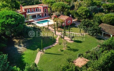 Maison de 5 chambres à vendre à Mougins