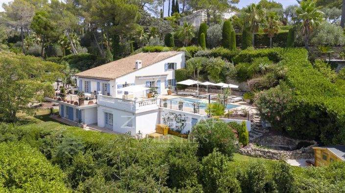 Image No.1-6 Bed House for sale
