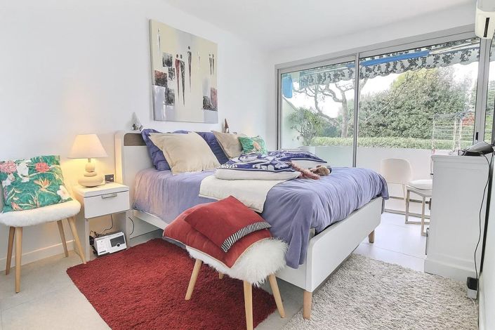 Image No.8-2 Bed Apartment for sale