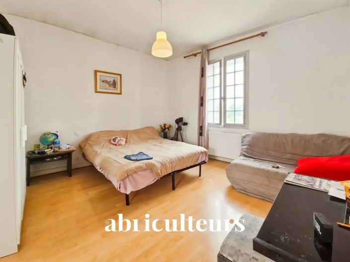 Image No.2-House for sale