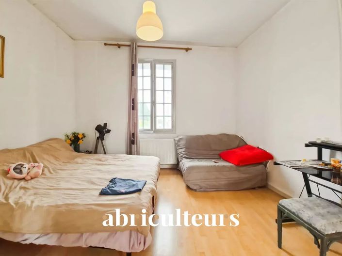 Image No.6-House for sale