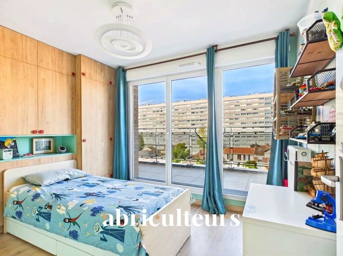 Image No.11-3 Bed Apartment for sale