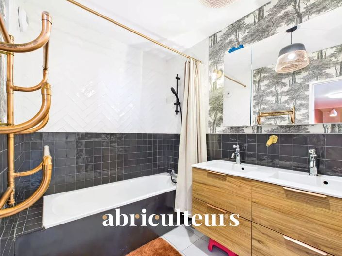 Image No.12-3 Bed Apartment for sale