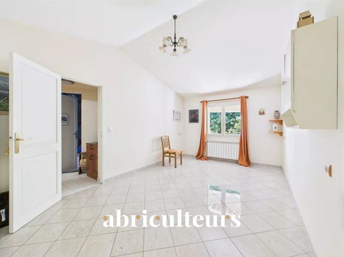 Image No.29-4 Bed House for sale