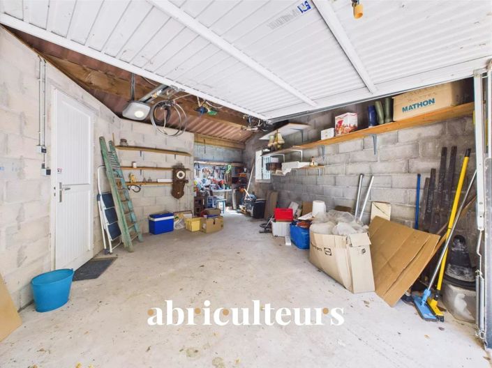 Image No.40-4 Bed House for sale