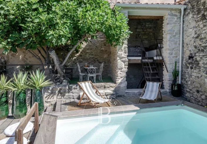 Image No.1-4 Bed House for sale