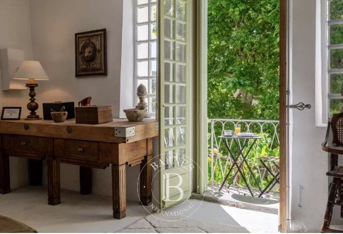 Image No.7-4 Bed House for sale