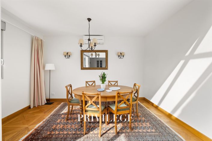 Image No.8-5 Bed Apartment for sale