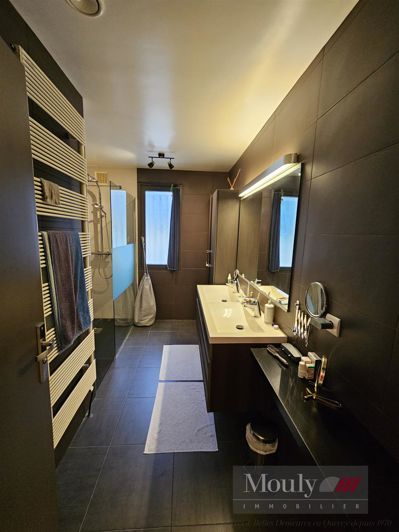 Image No.18-3 Bed House for sale