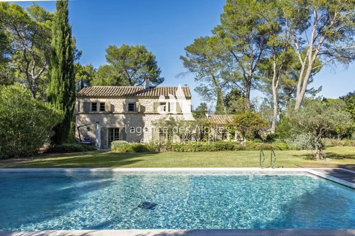 Image No.1-5 Bed House for sale