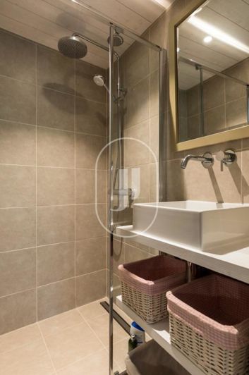 Image No.12-4 Bed House for sale